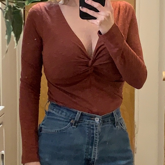 AVENTURA LONG SLEEVE V NECK TOP RUST COLORED SZ XS - Picture 2 of 5